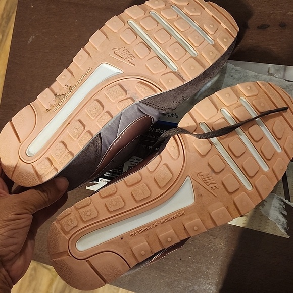 Nike Women's Dark Brown Sneakers - Picture 8 of 11